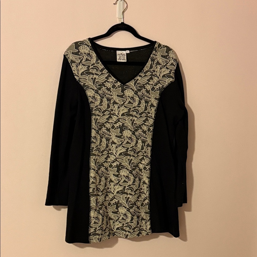 Parsley & Sage Black and Cream Patterned Long Sleeve Top